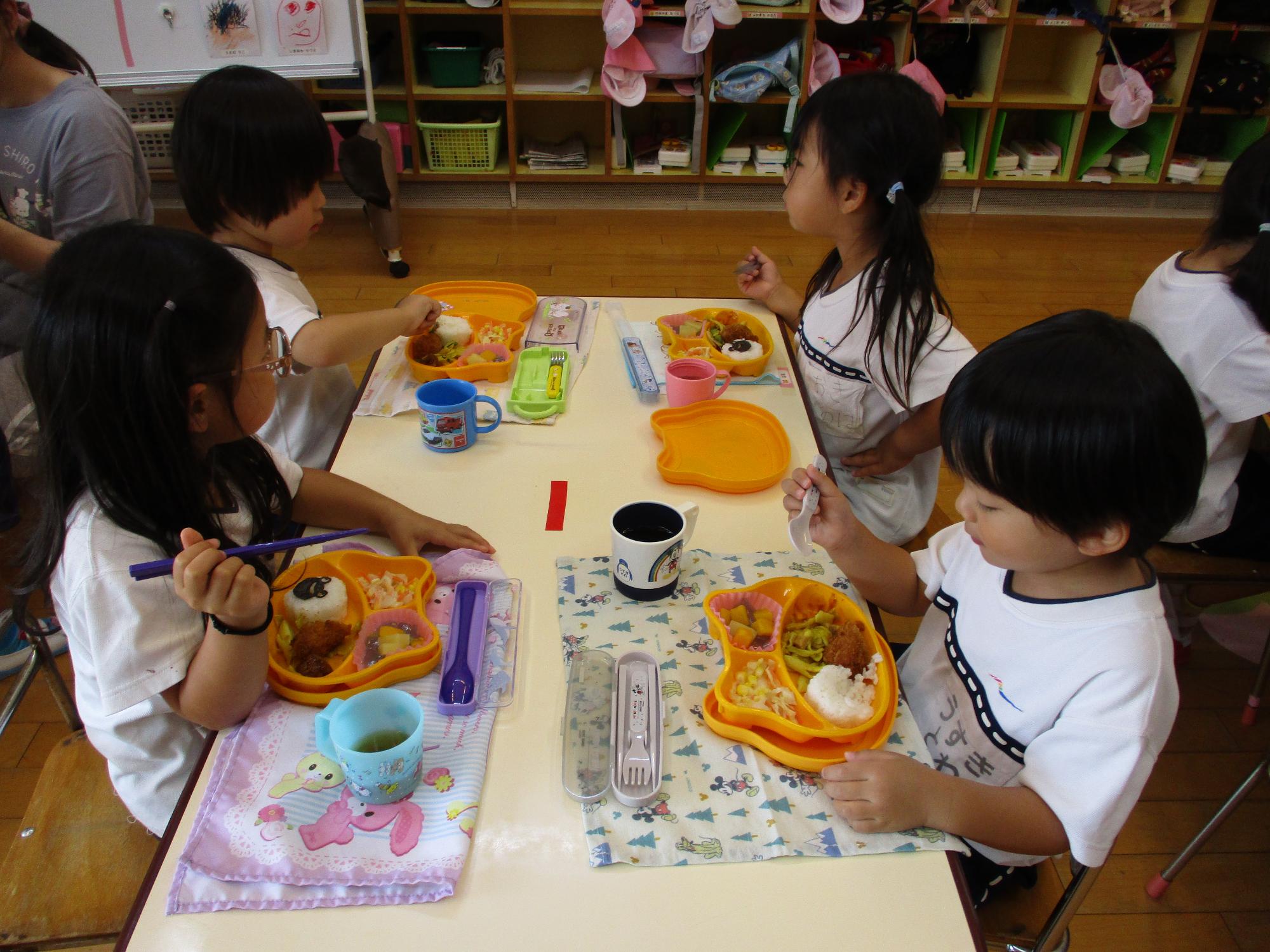 弁当給食
