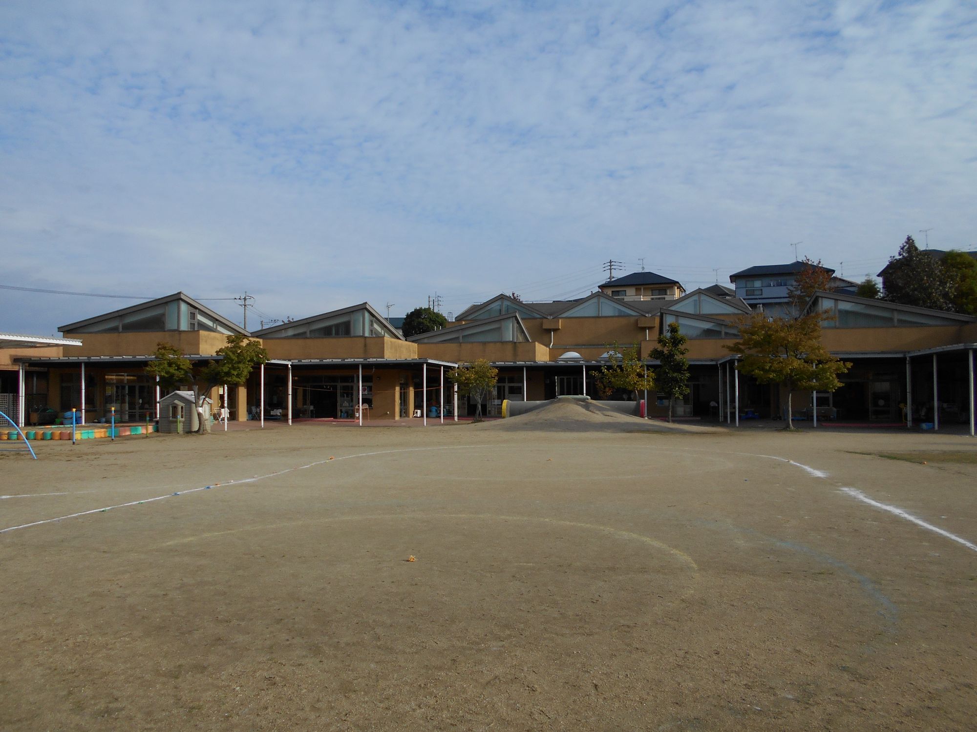 勢門幼稚園グラウンドの写真