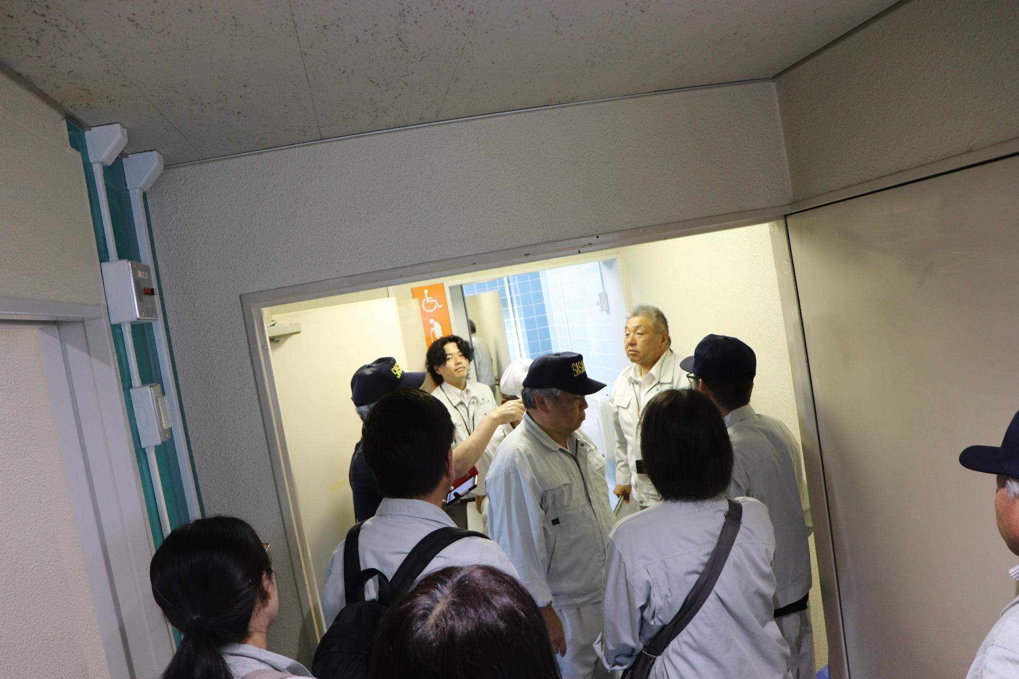 耐震補強工事に伴う多目的トイレ設置工事