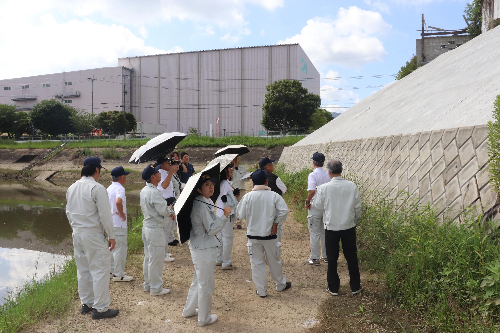 極楽池護岸整備工事